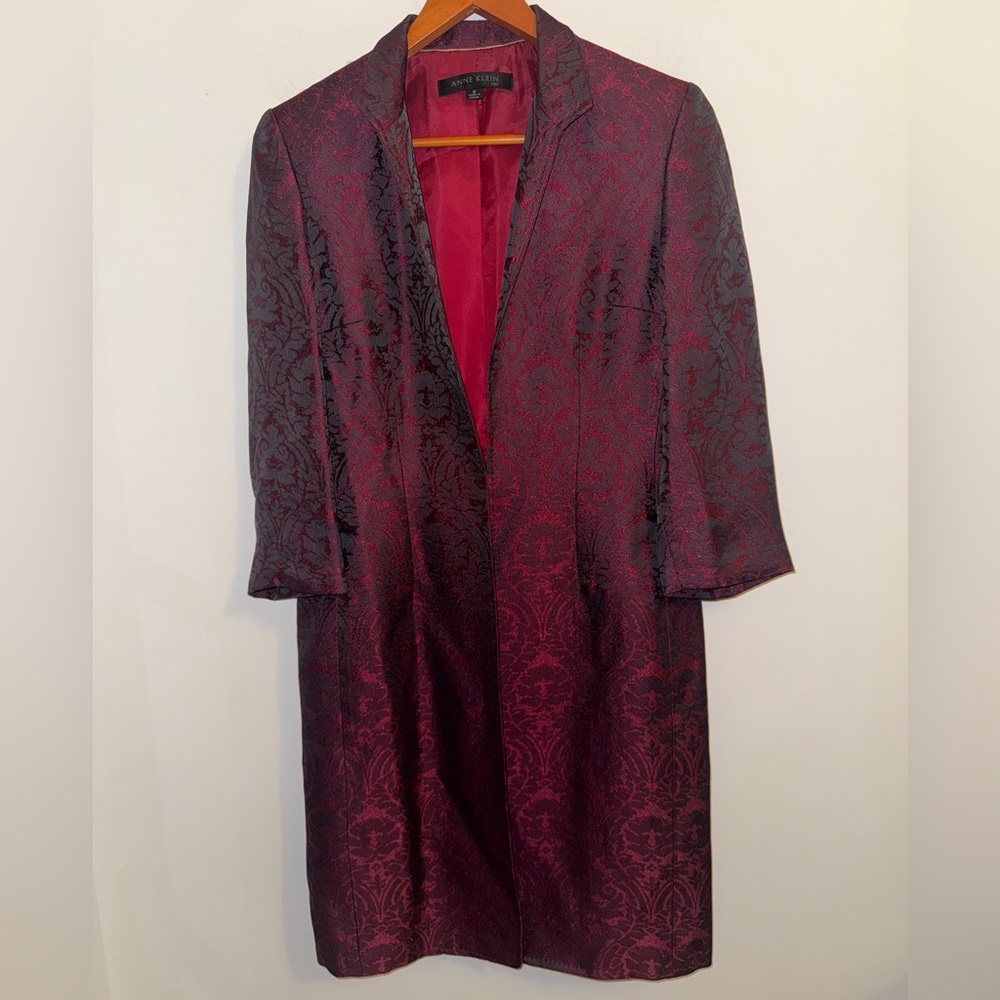 Anne Klein Burgundy & Black Jacquard Brocade Coat – Size 6 - Picture 5 of 15